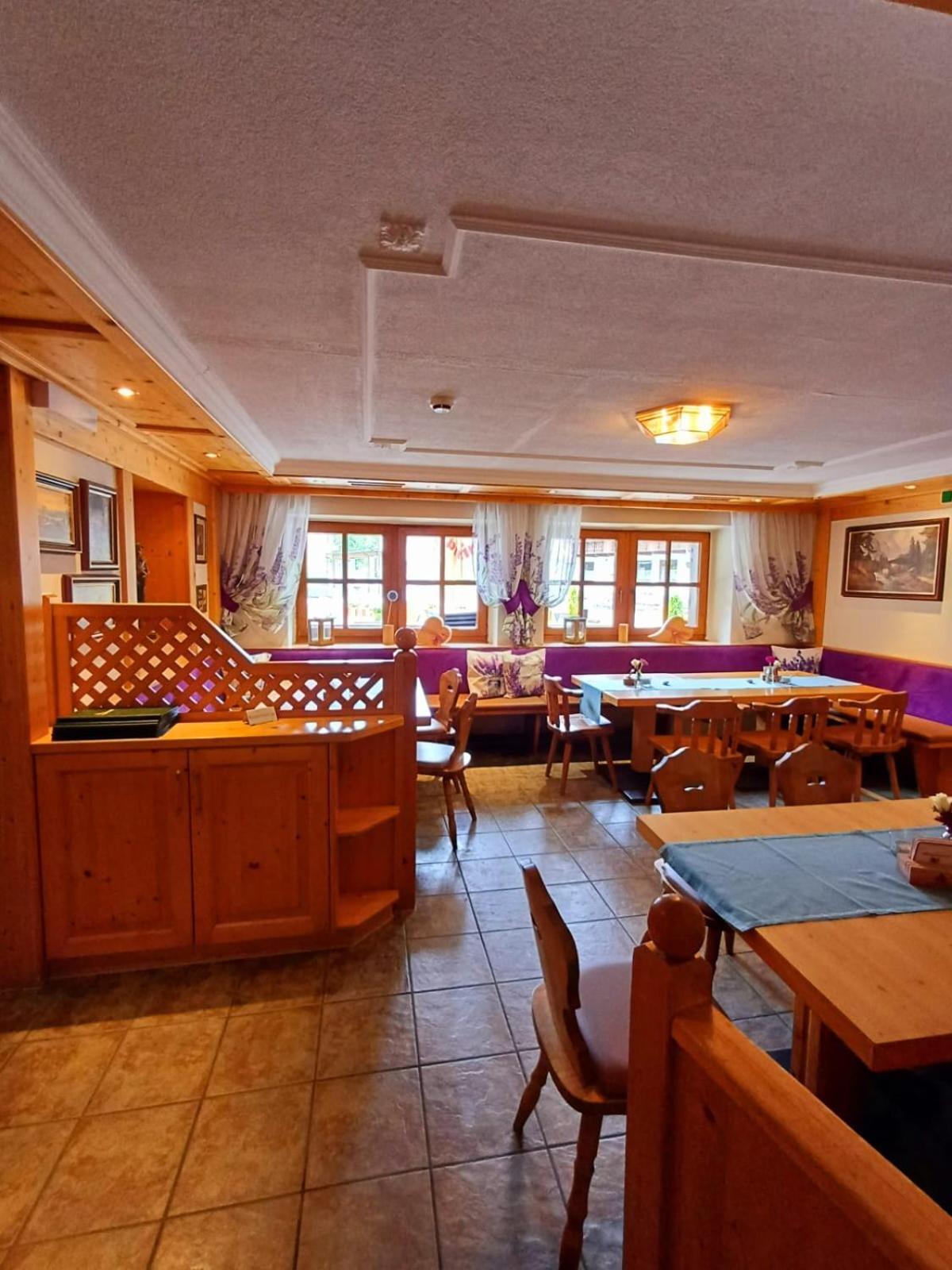 Hotel Restaurant Liesele Sonne 장크트 리온하드 임 피츠탈 외부 사진